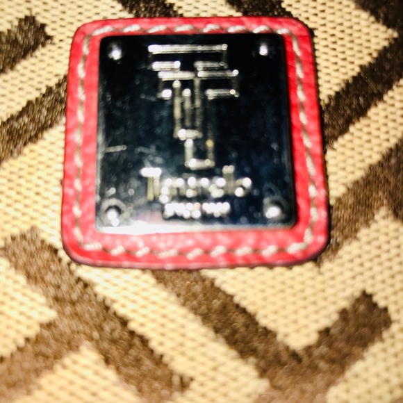 tignanello wristlet - Picture 6 of 13